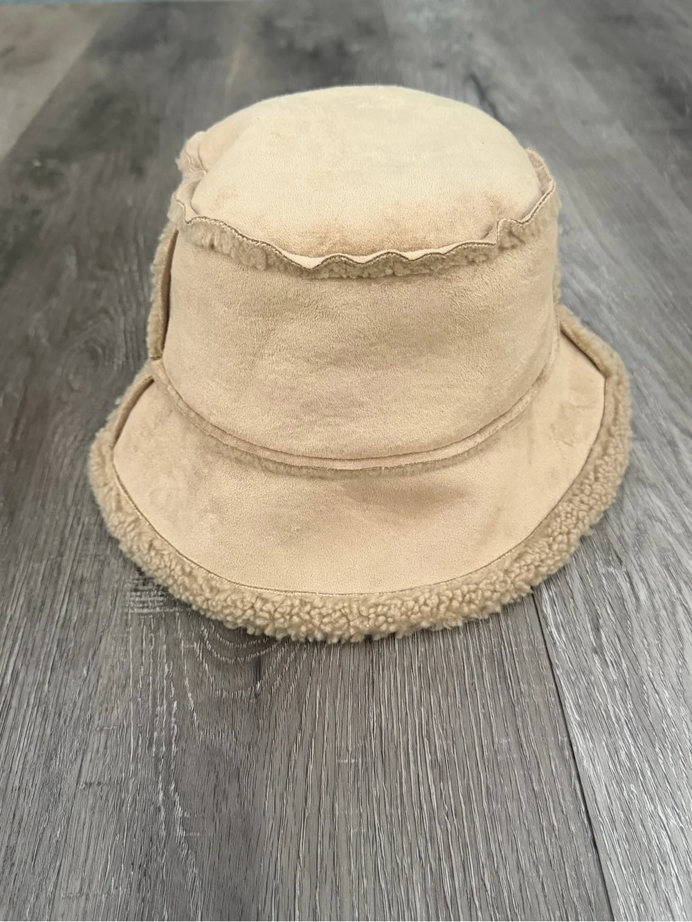 Lands' End faux suede and faux shearling winter bucket hat O/S